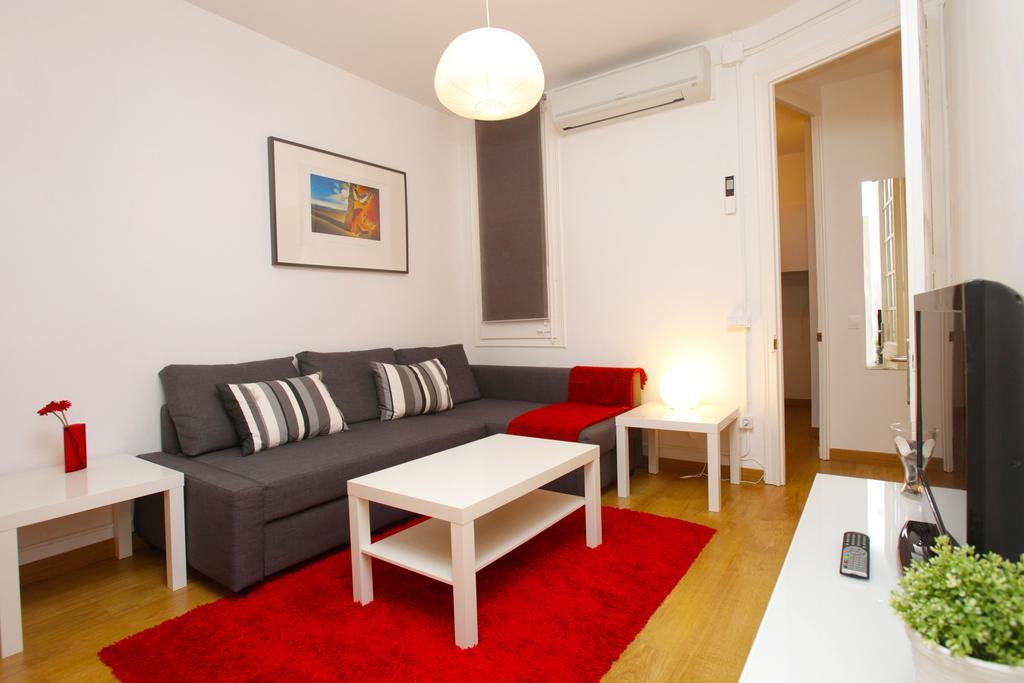 Gaudi Sagrada Familia Appartement Barcelona Buitenkant foto