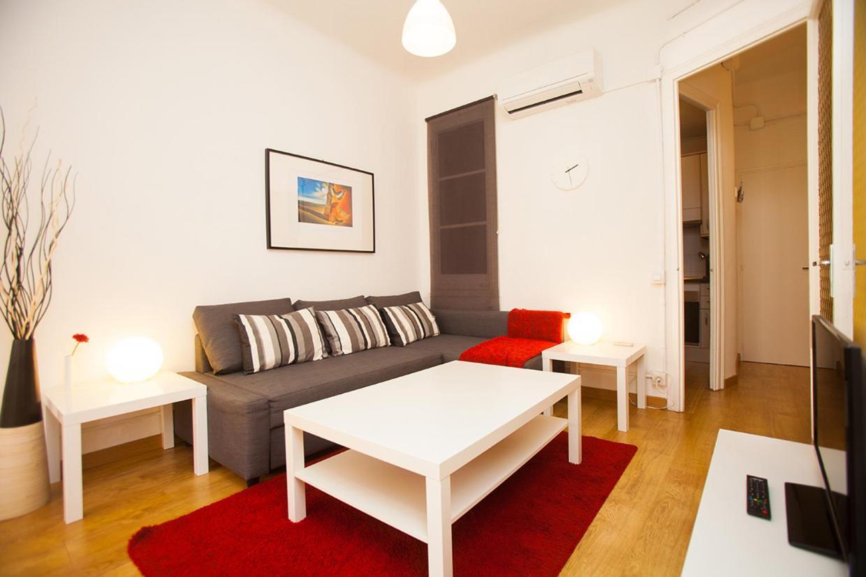 Gaudi Sagrada Familia Appartement Barcelona Buitenkant foto