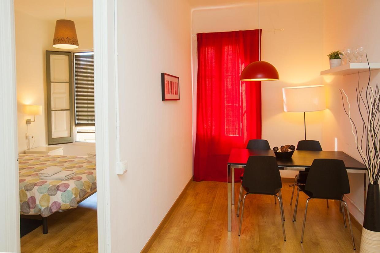 Gaudi Sagrada Familia Appartement Barcelona Buitenkant foto