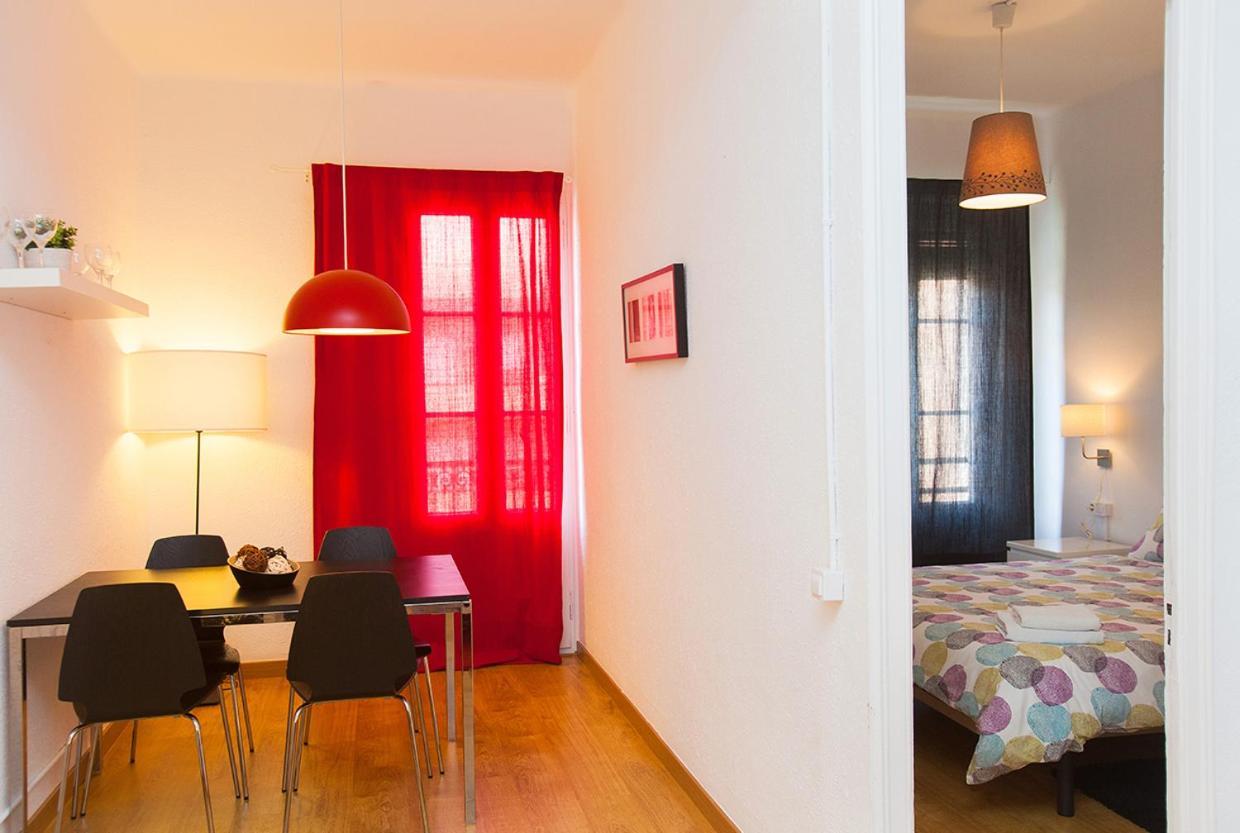 Gaudi Sagrada Familia Appartement Barcelona Buitenkant foto