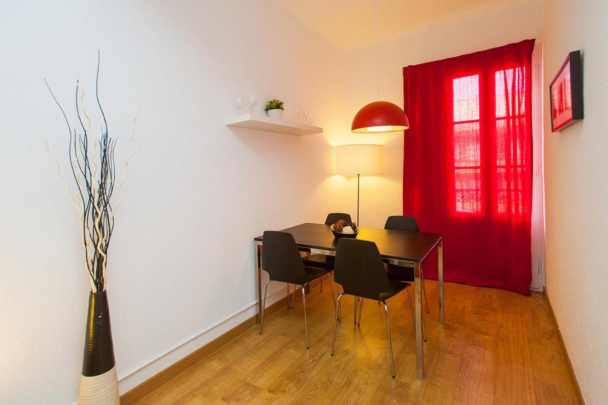 Gaudi Sagrada Familia Appartement Barcelona Buitenkant foto